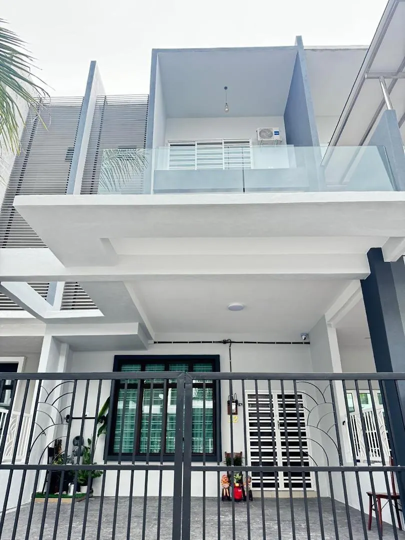 Melaco Living -Affordable And Comfortable Home Malacca